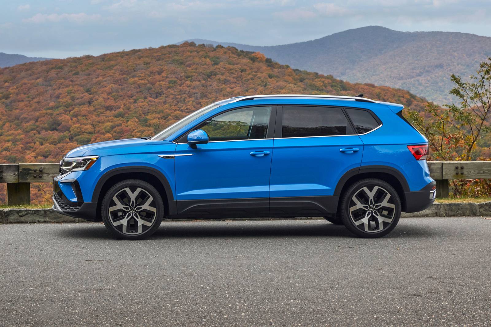2022 Volkswagen Taos exterior S
