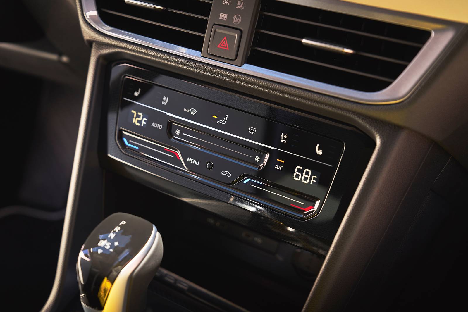 2025 Volkswagen Taos interior DETAIL