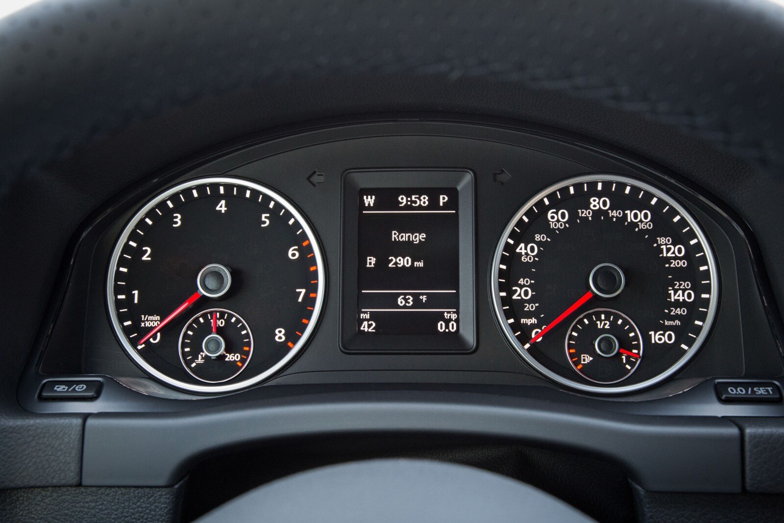 2016 Volkswagen Tiguan front safety G