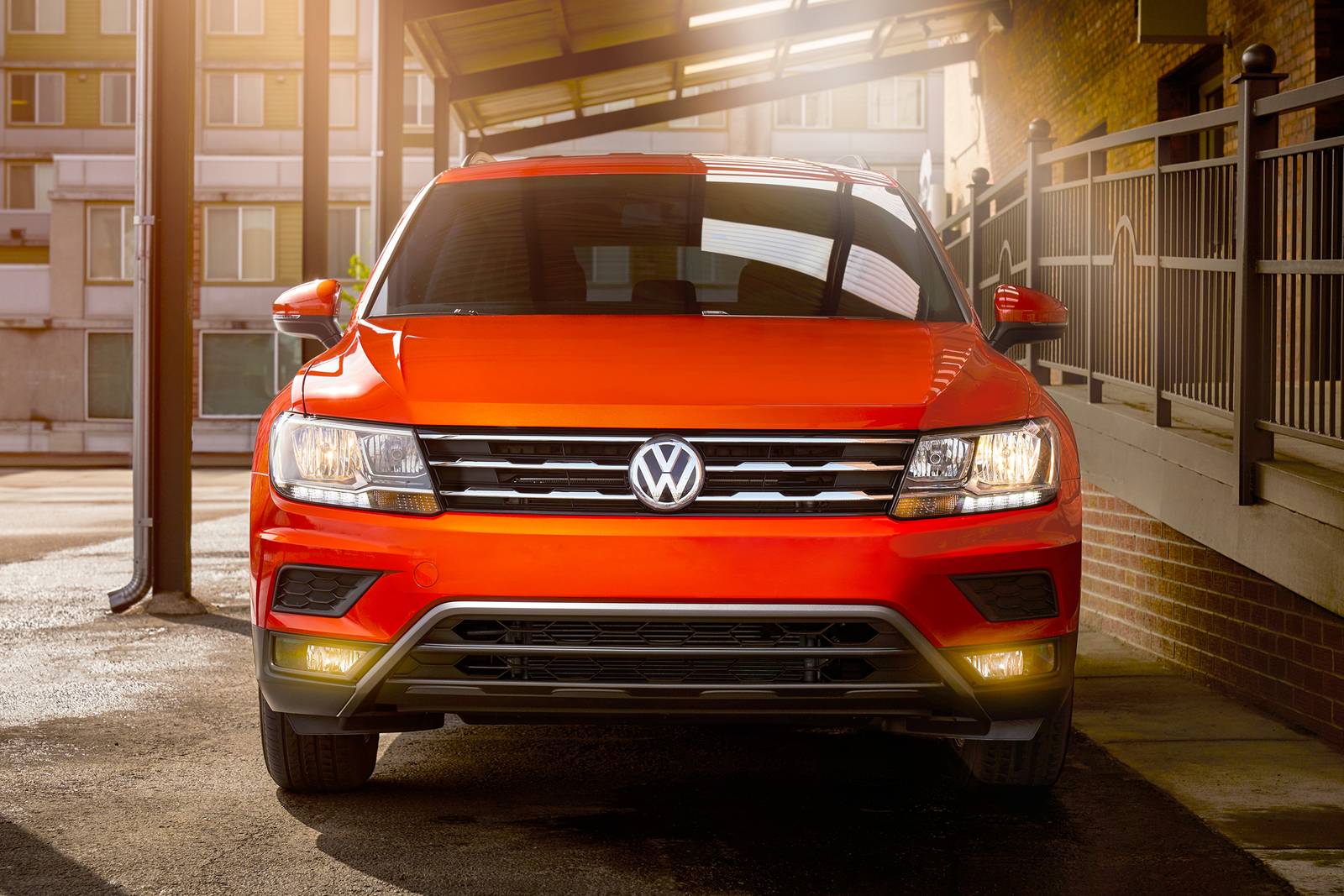 2018 Volkswagen Tiguan exterior F