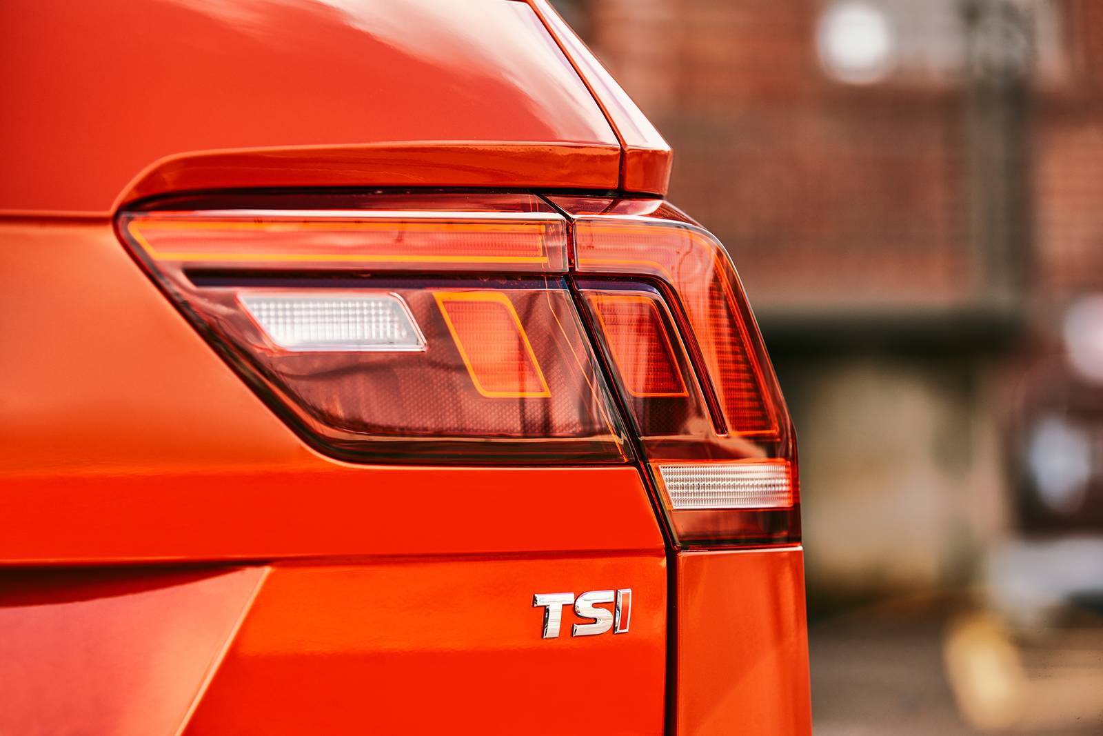 2018 Volkswagen Tiguan exterior RBDG