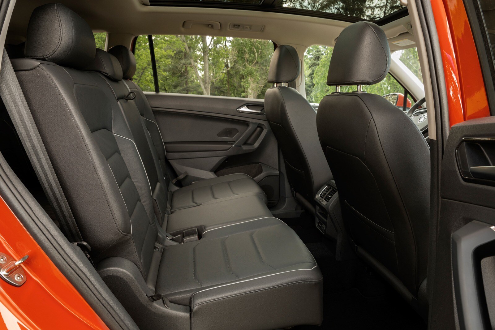 2018 Volkswagen Tiguan interior RI