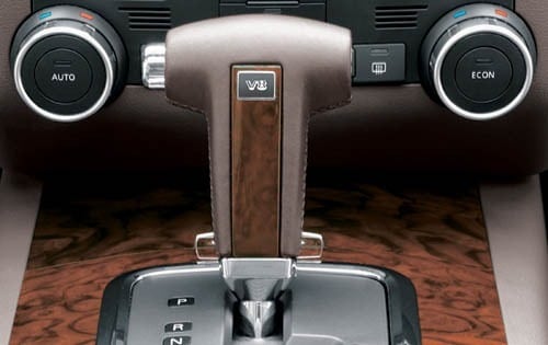 2004 Volkswagen Touareg interior DETAIL