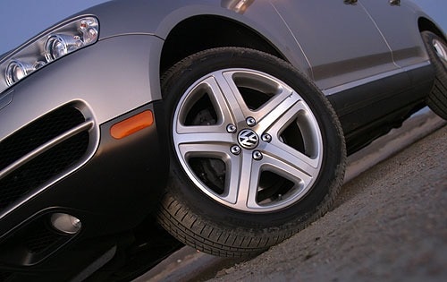 2005 Volkswagen Touareg exterior W