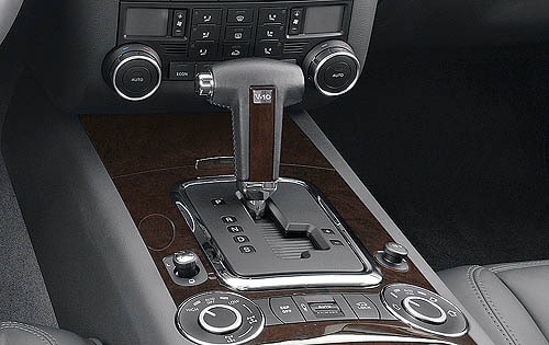 2006 Volkswagen Touareg interior CC