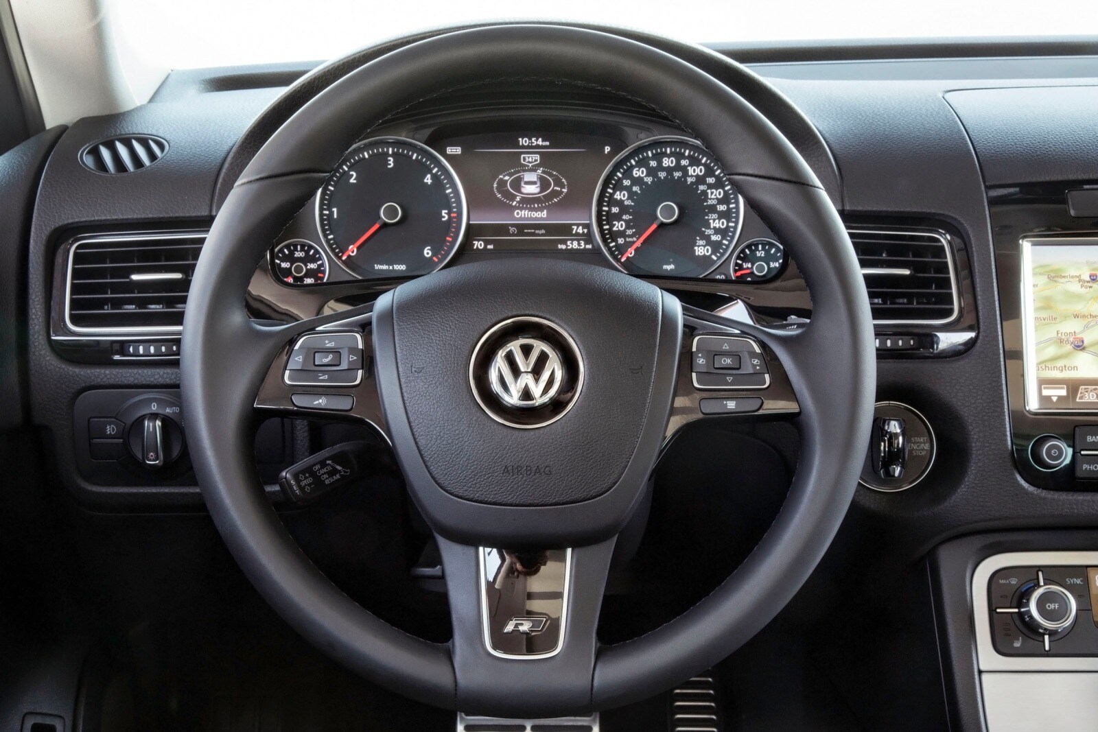 2014 Volkswagen Touareg interior SWD