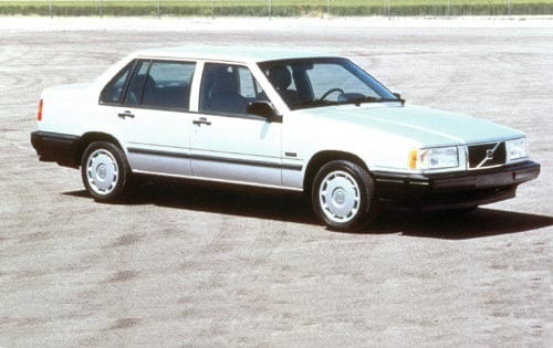 1995 Volvo 940 4 Dr STD Sedan