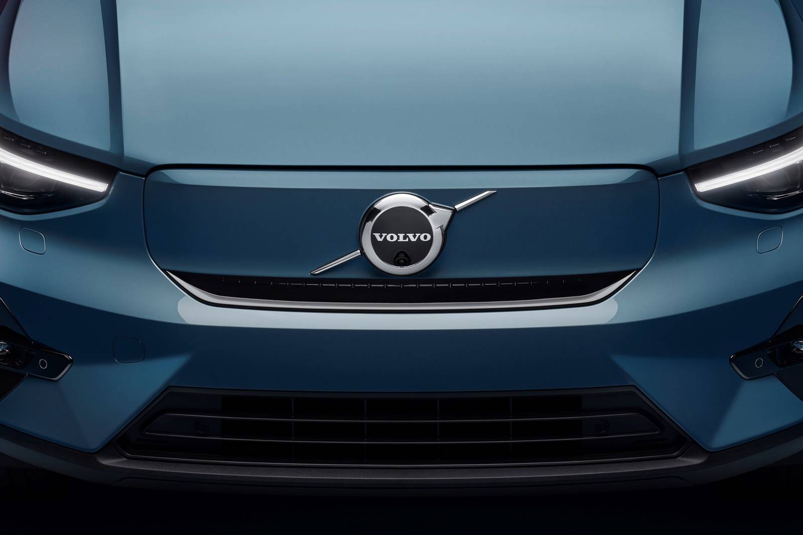 2022 Volvo C40 Recharge Pure Electric front safety FBDG