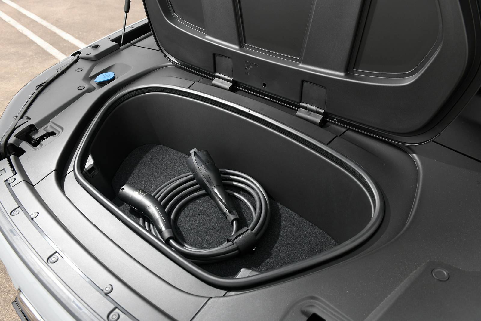 2024 Volvo C40 Recharge interior CARGO