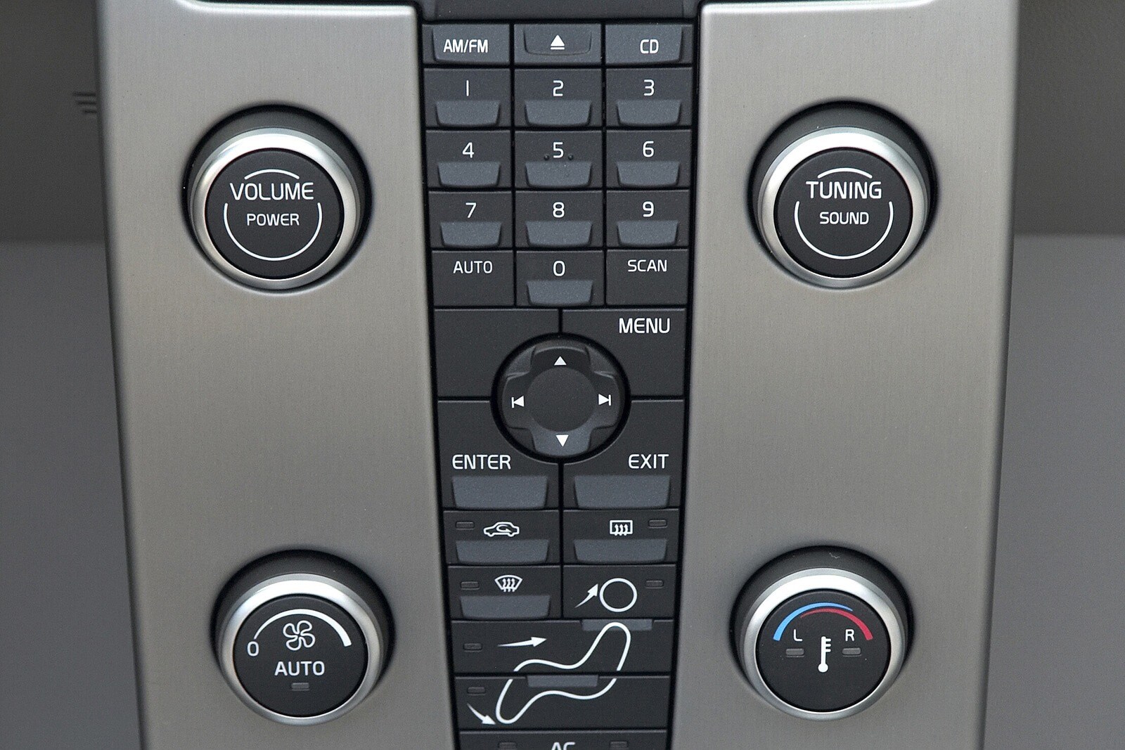 2007 Volvo C70 interior CC