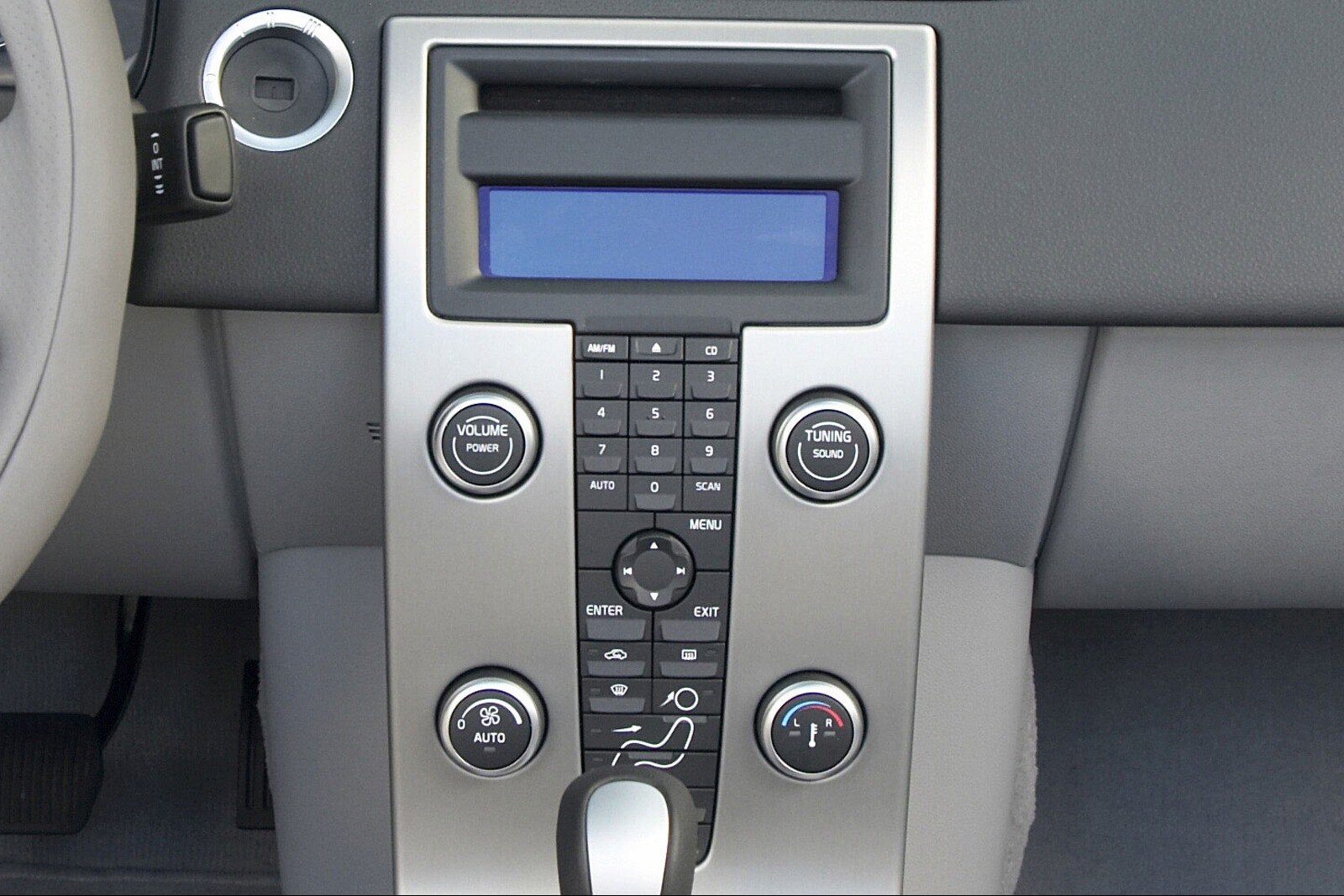 2008 Volvo C70 interior CC