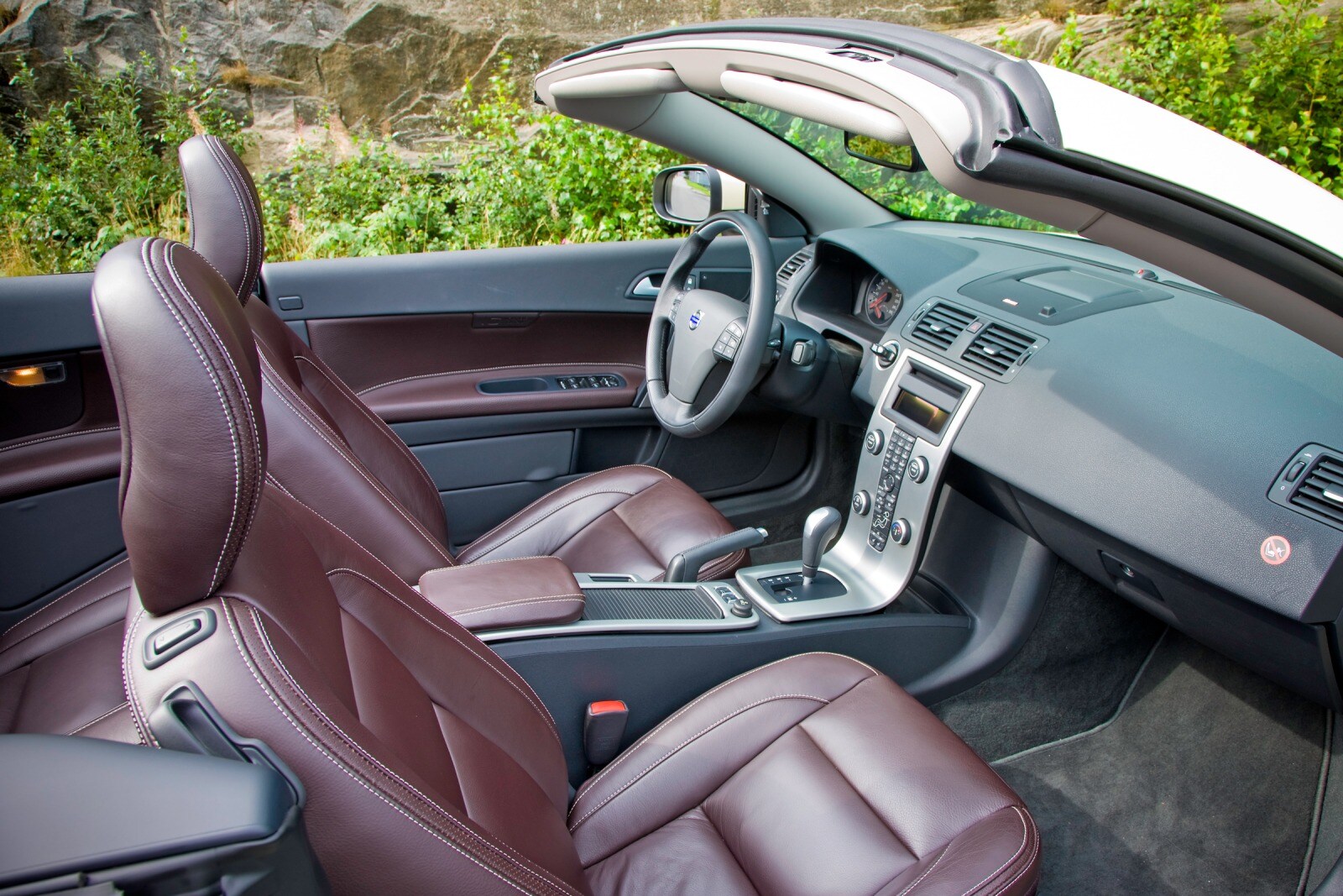 2010 Volvo C70 interior I