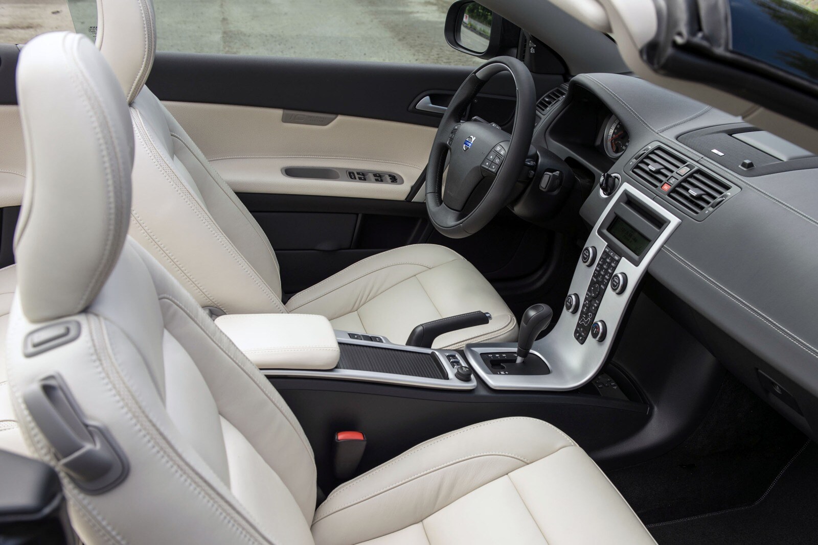 2013 Volvo C70 interior I