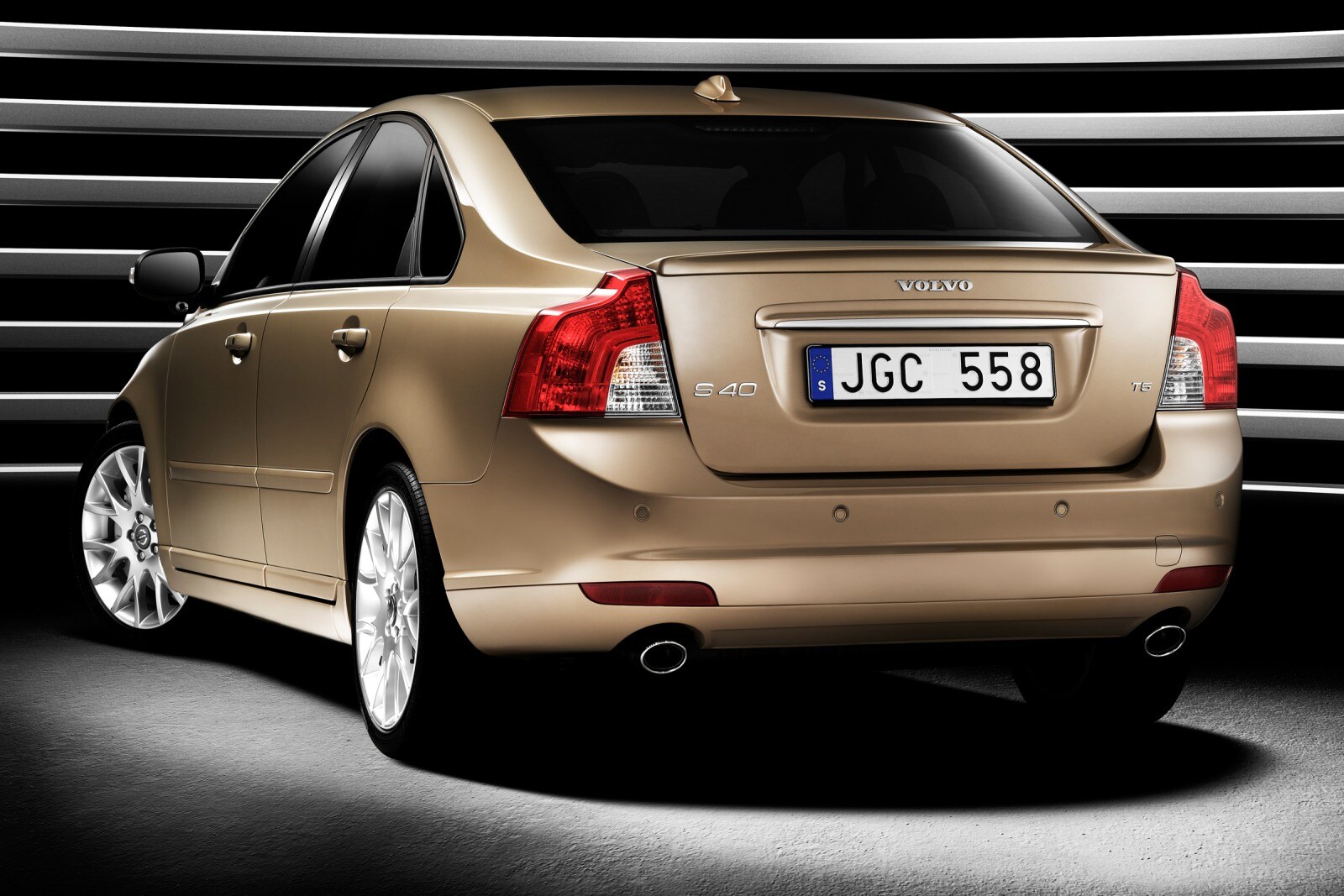 2008 Volvo S40 — OEM photo 3