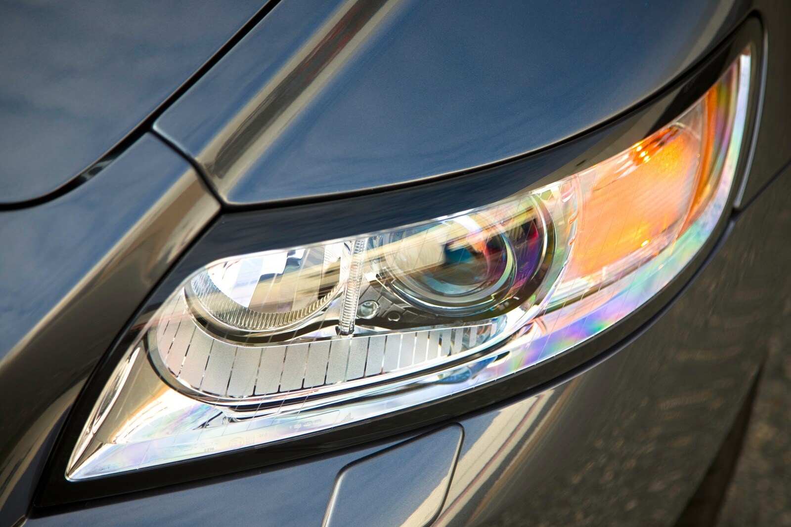 2010 Volvo S40 exterior EDETAIL
