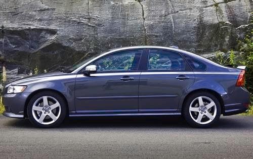 2010 Volvo S40 T5 R-Design Sedan