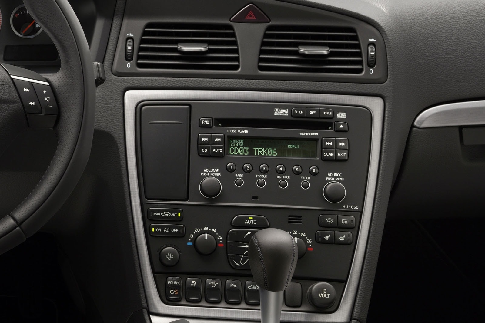 2007 Volvo S60 interior CC