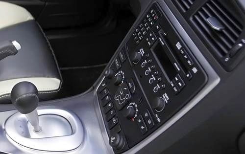2009 Volvo S60 interior CC