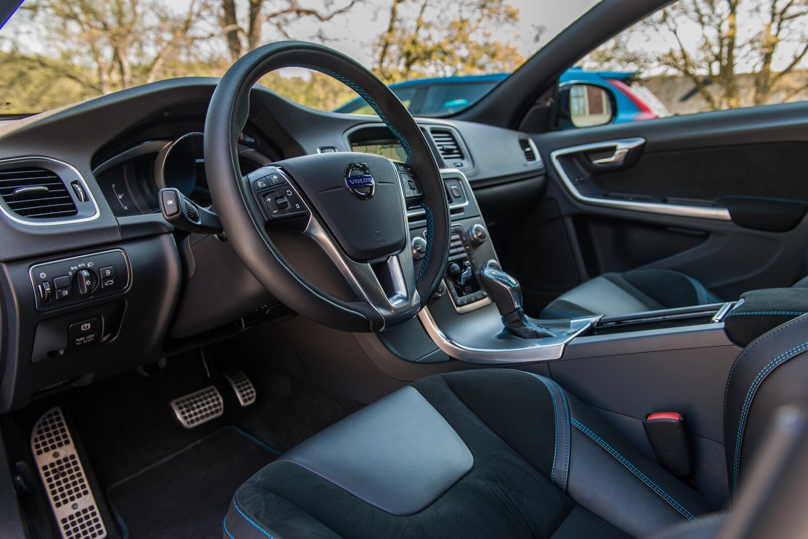 2016 Volvo S60 interior SWD