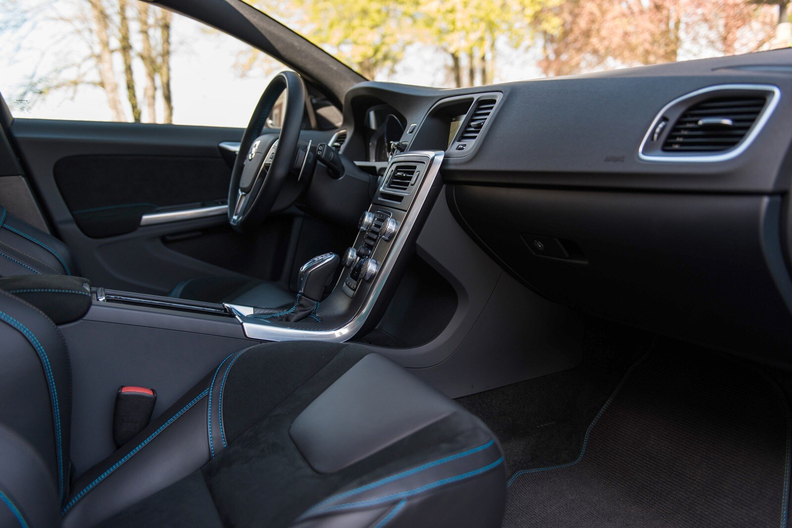 2017 Volvo S60 interior I