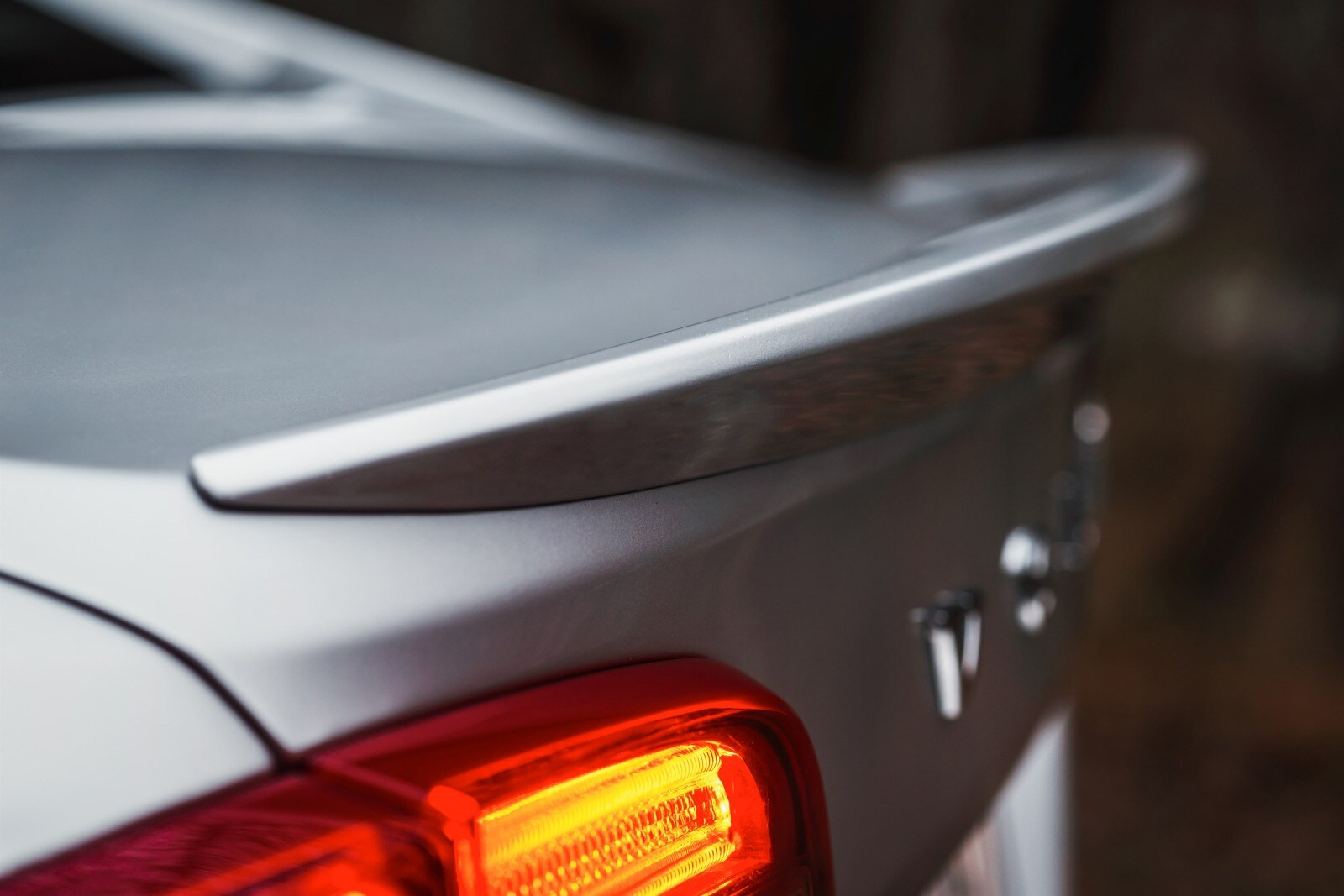 2018 Volvo S60 front safety EDETAIL