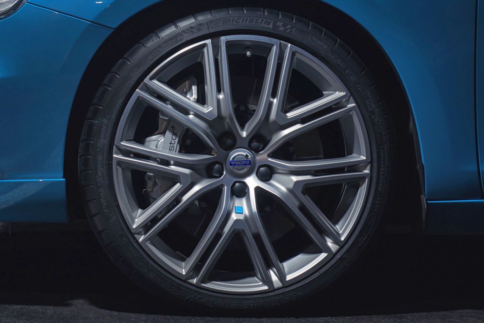 2018 Volvo S60 exterior W