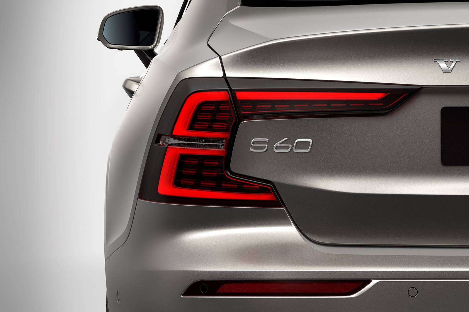 2022 Volvo S60 exterior RBDG