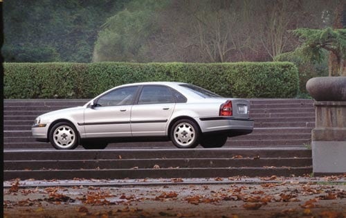 2002 Volvo S80 — OEM photo 1
