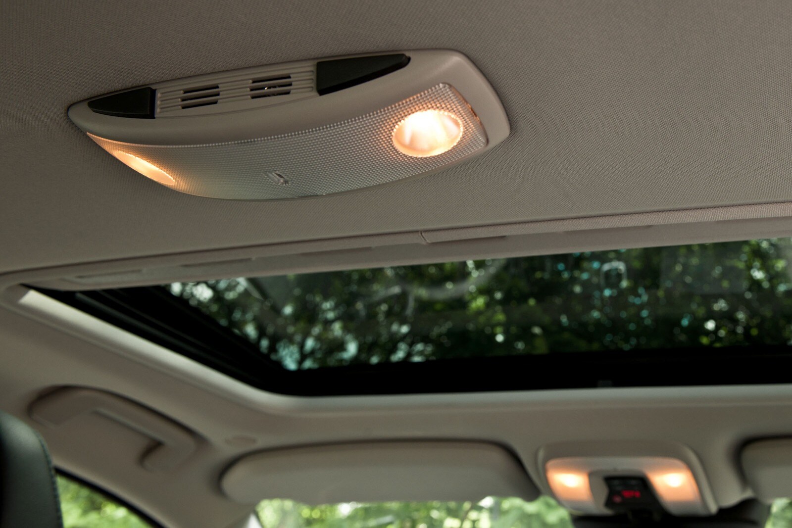 2013 Volvo S80 interior DETAIL