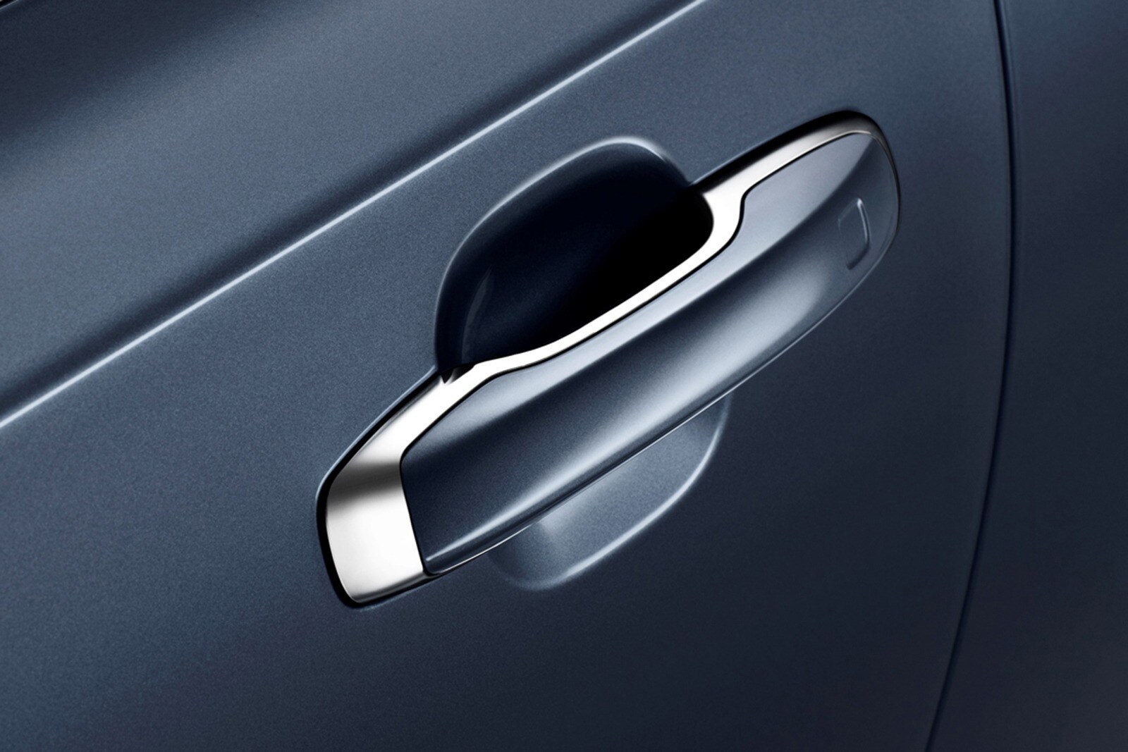 2017 Volvo S90 exterior EDETAIL