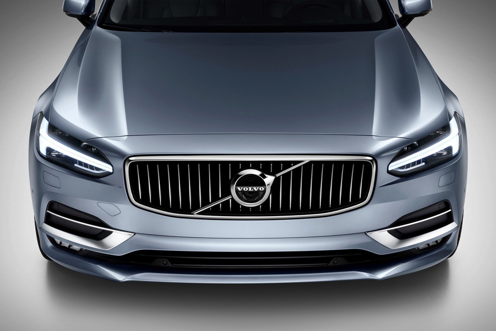 2017 Volvo S90 exterior FBDG