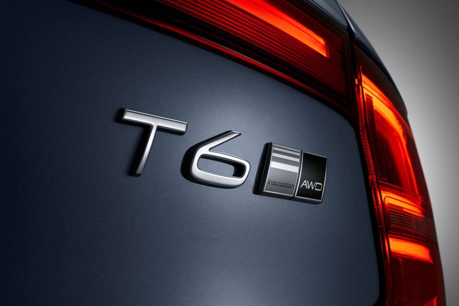 2017 Volvo S90 — OEM photo 3