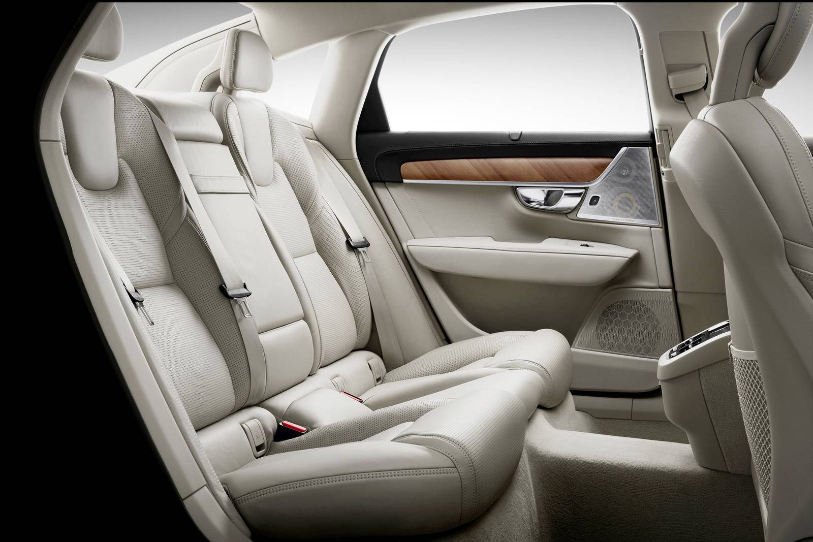 2018 Volvo S90 interior RI