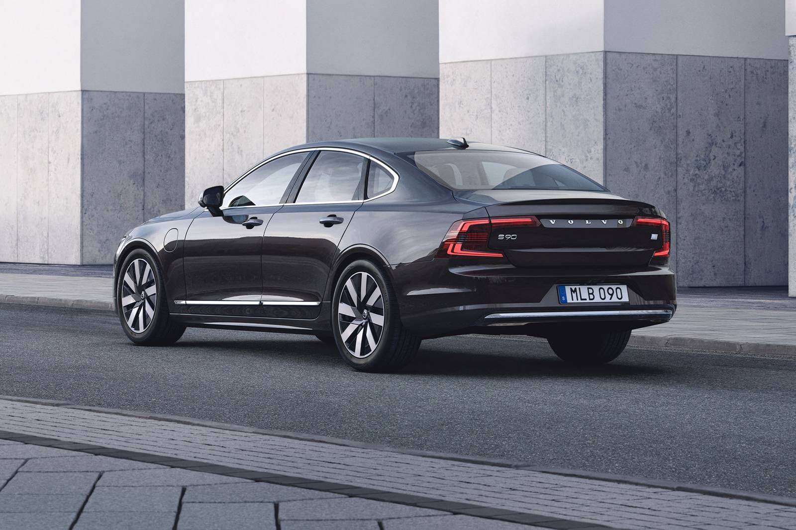 2023 Volvo S90