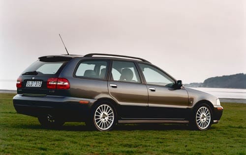 2003 Volvo V40 4dr Wagon