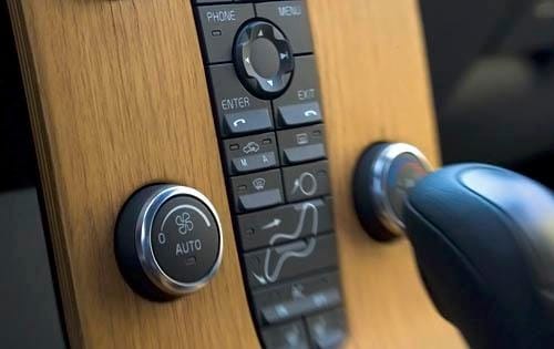 2009 Volvo V50 interior CC