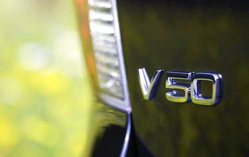 2010 Volvo V50 — OEM photo 5