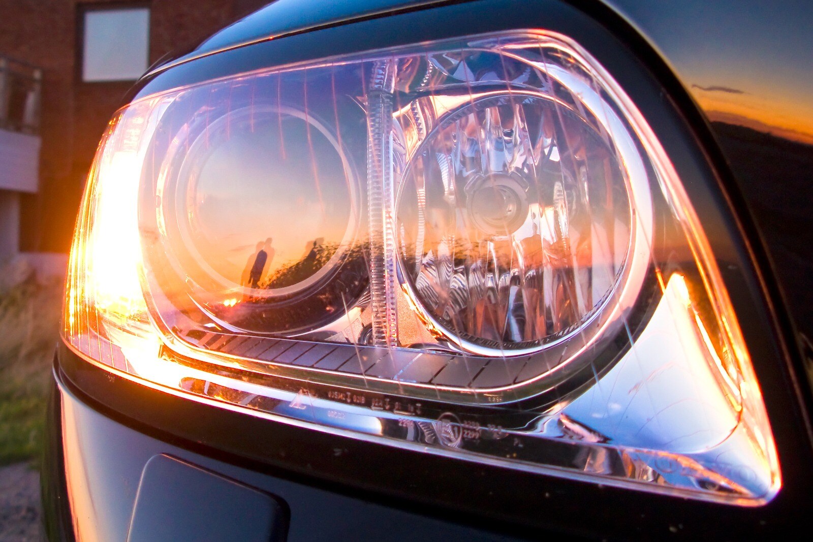 2010 Volvo V50 exterior EDETAIL