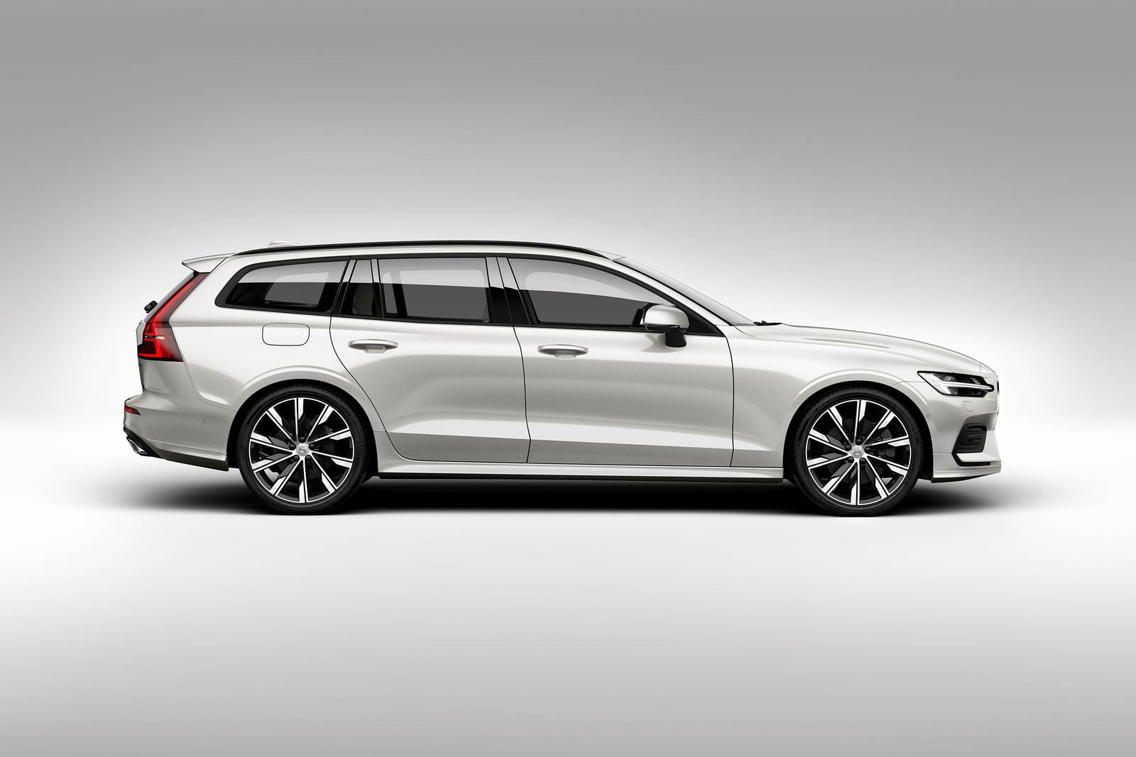 2019 Volvo V60 — OEM photo 1