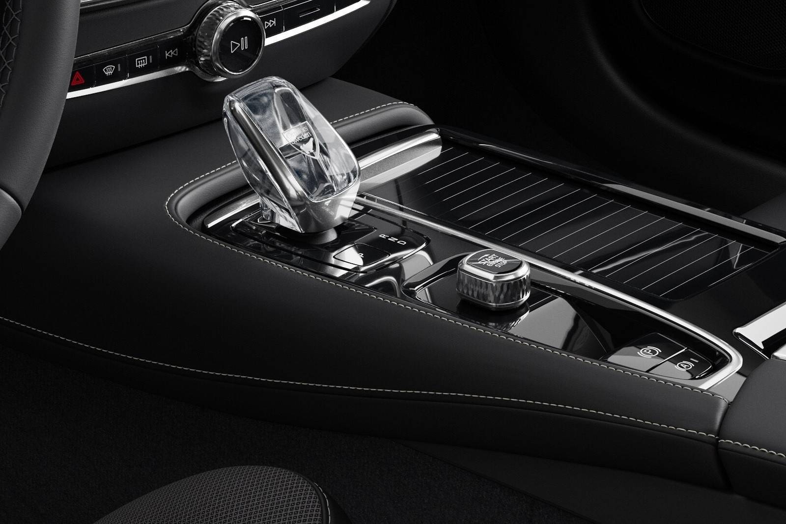 2025 Volvo V60 interior SHF