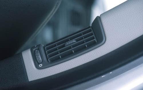 2001 Volvo V70 interior DETAIL