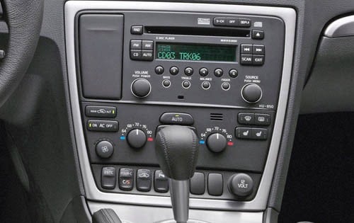 2006 Volvo V70 interior CC