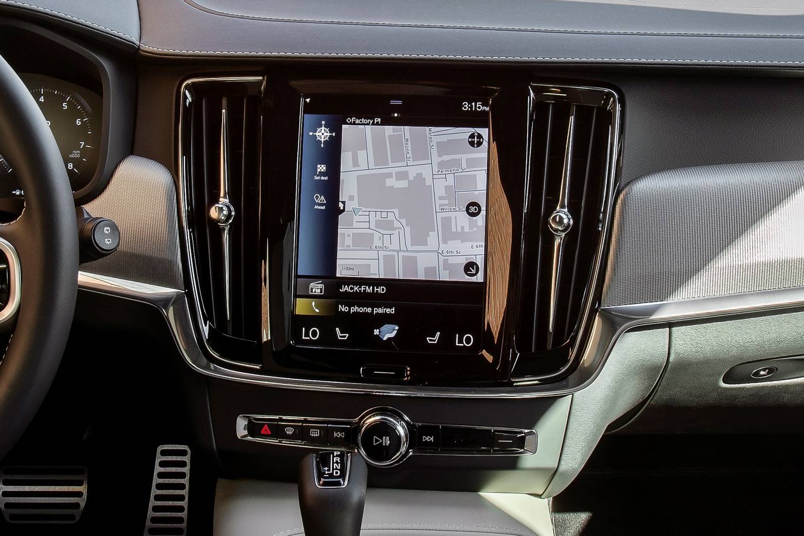2021 Volvo V90 interior CC