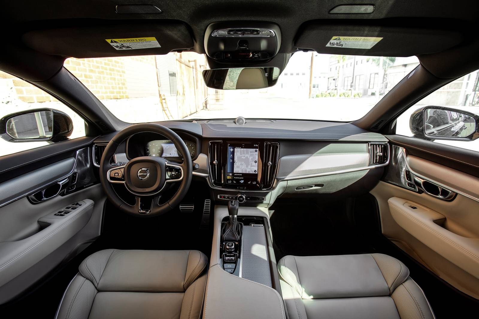 2021 Volvo V90 interior D