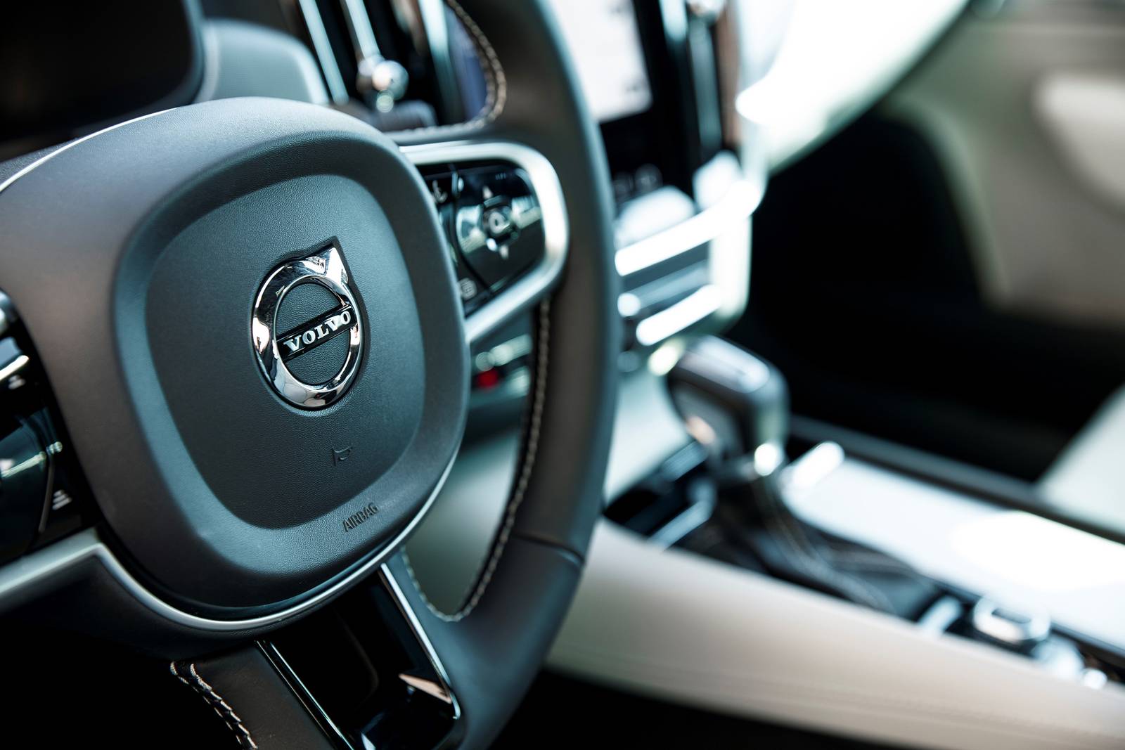 2021 Volvo V90 interior DETAIL