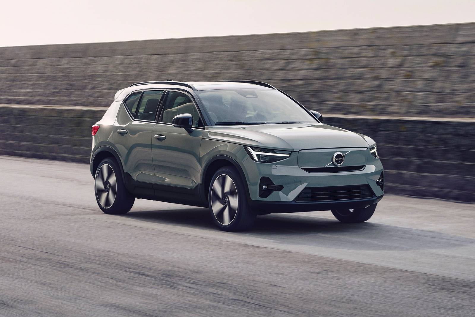 2023 Volvo Xc40 exterior FQ
