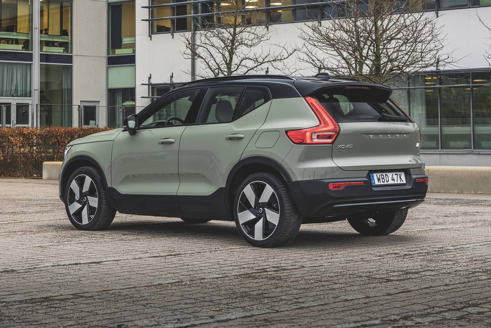 2024 Volvo Xc40 exterior FQ