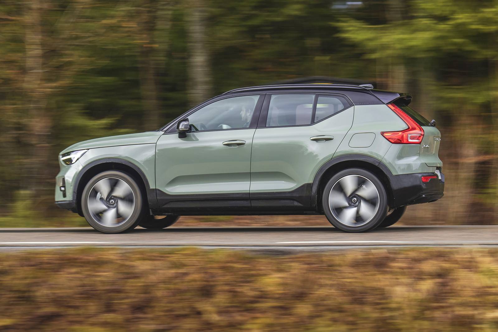 2024 Volvo Xc40 exterior S