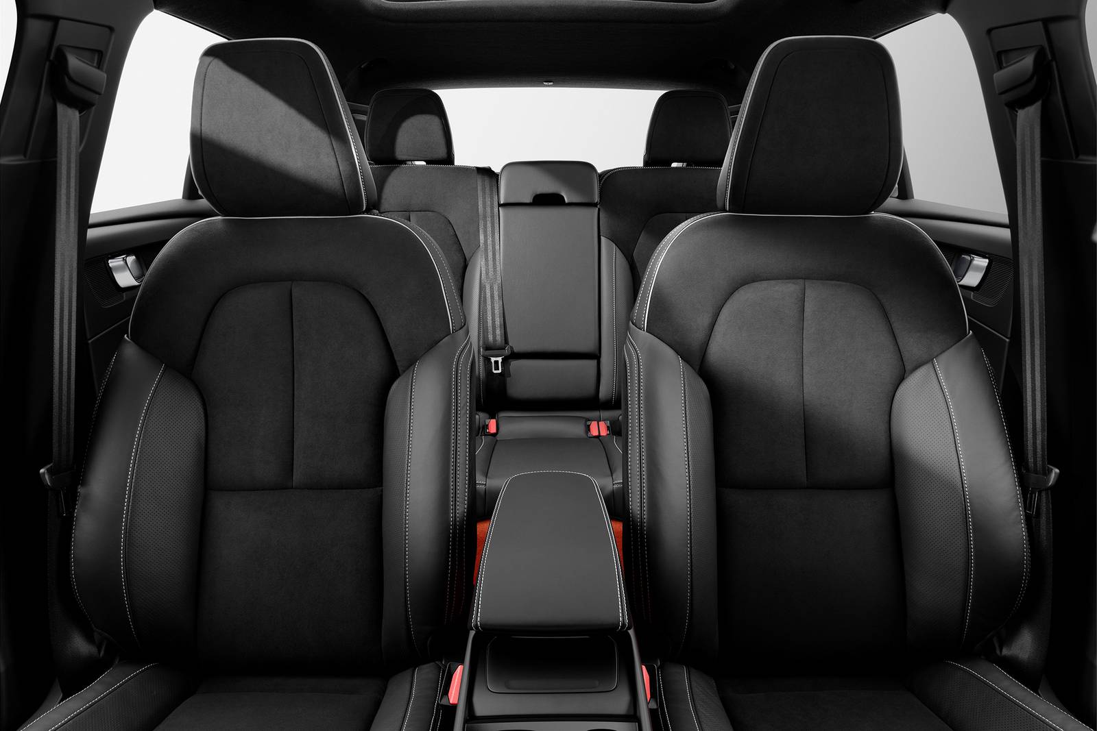 2019 Volvo XC40 front safety DETAIL