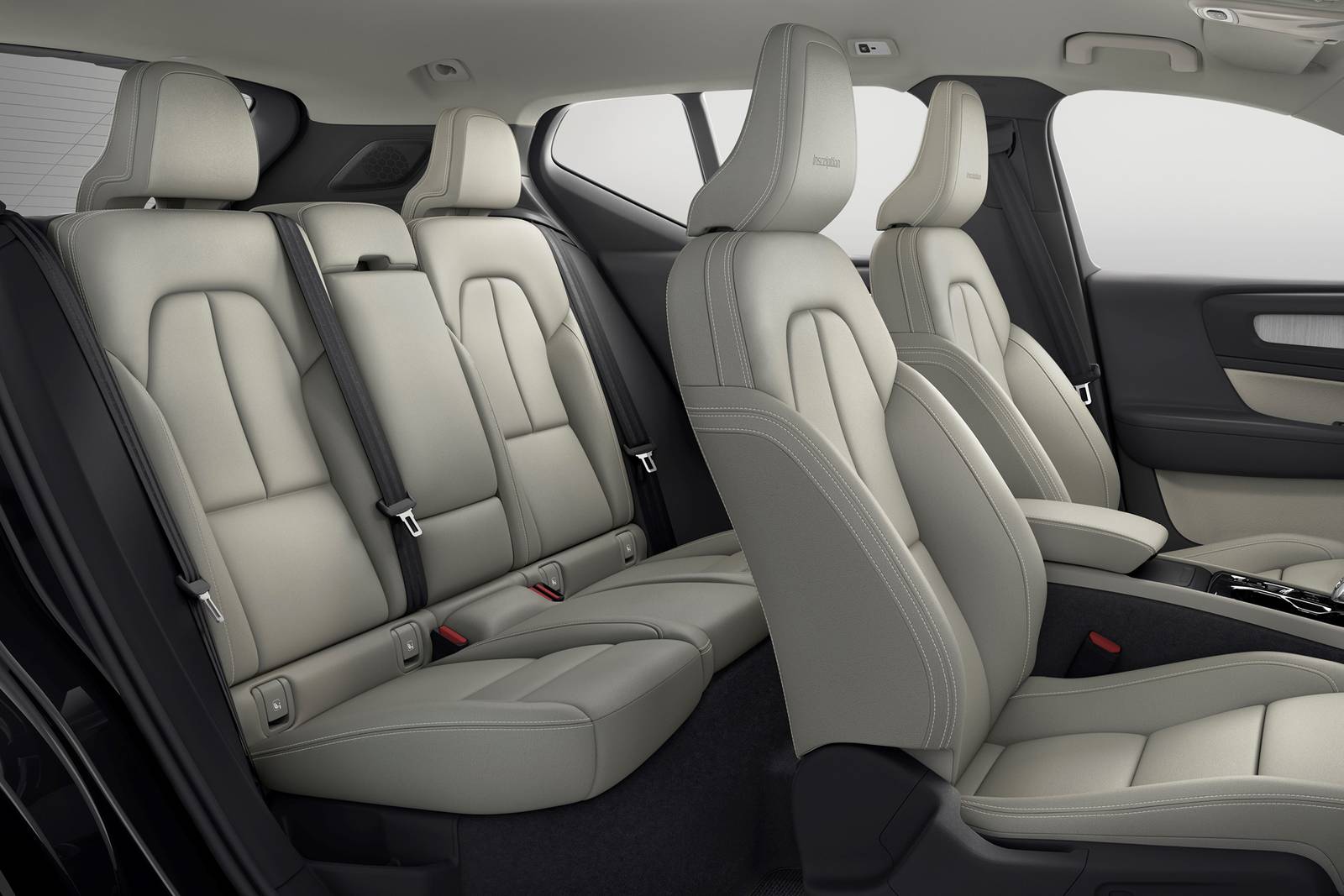 2021 Volvo Xc40 interior RI